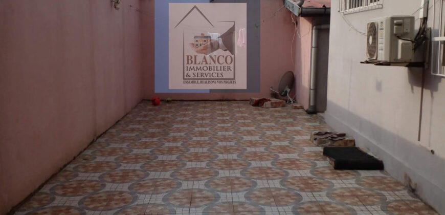 VILLA BASSE MEUBLEE 3 PIECES