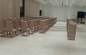 SALLE DE  200.000 PLACES