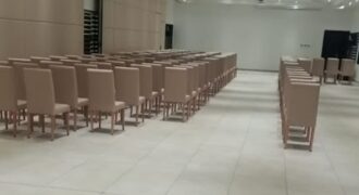 SALLE DE  200.000 PLACES