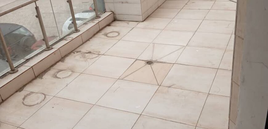 APPARTEMENT 04 PIECES