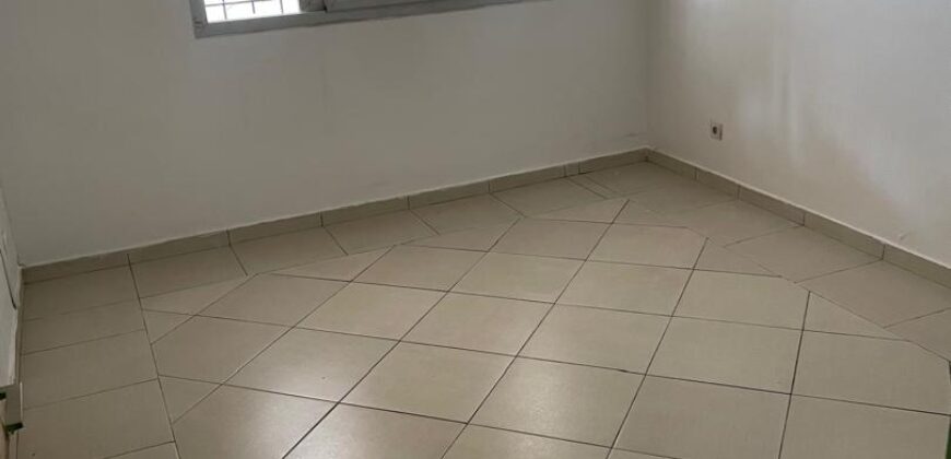 VILLA 4 PIECES (Bureau/Habitation)