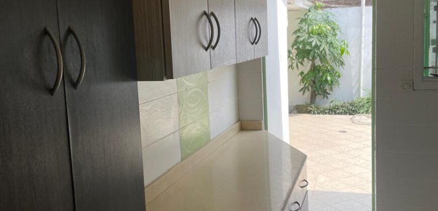 VILLA 4 PIECES (Bureau/Habitation)