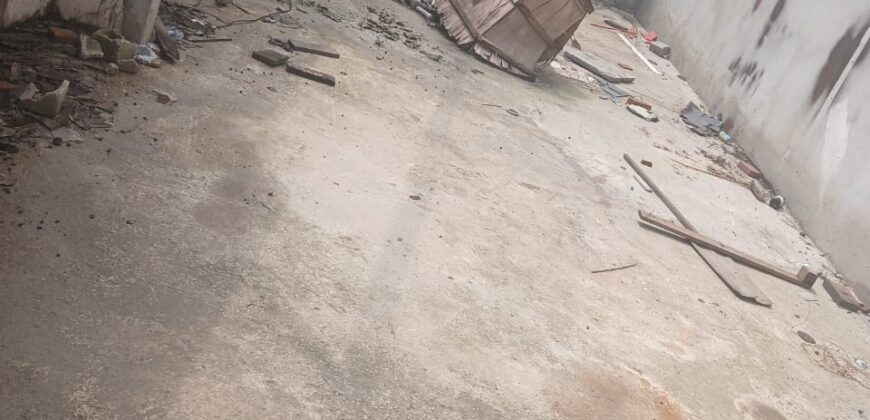 TERRAIN BÂTI, 838 m² | ZONE 4