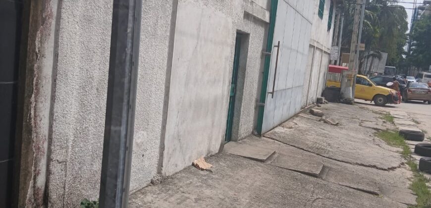 TERRAIN BÂTI, 838 m² | ZONE 4